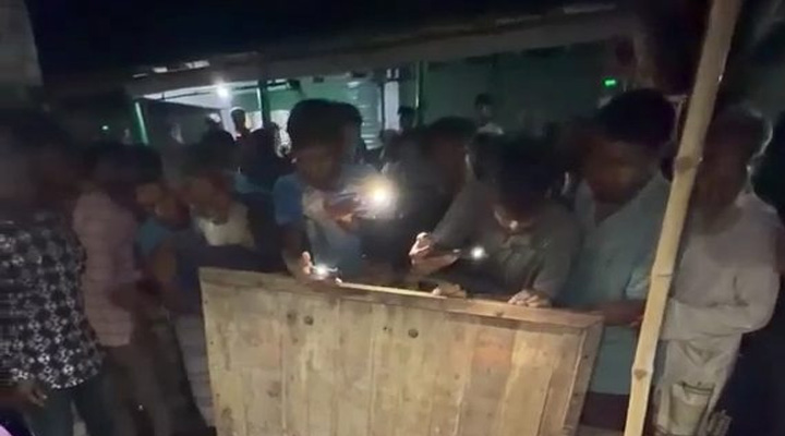 লালপুরে ট্রাকের চাকায় পিষ্ট হয়ে ভ্যান চালকের মৃত্যু