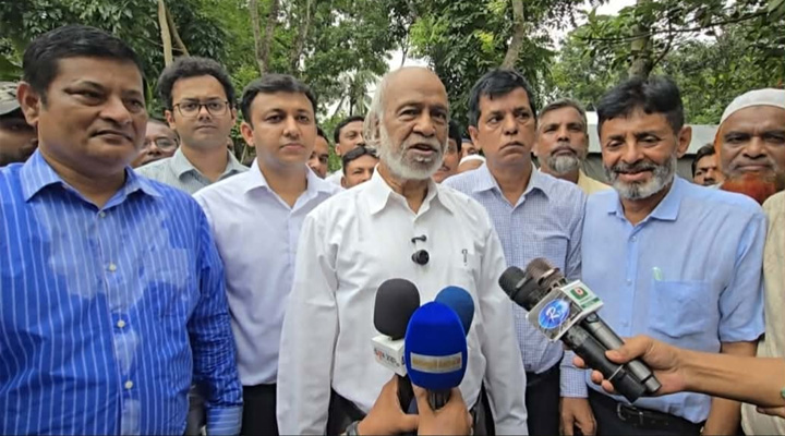 গ্রামের উন্নয়ন না করলে বাংলাদেশের উন্নয়ন সম্ভব নয় : মঈন খান
