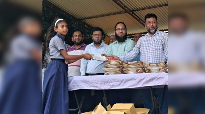 মিরপুরে প্রাথমিক শিক্ষা পদক প্রতিযোগিতার পুরস্কার বিতরণ