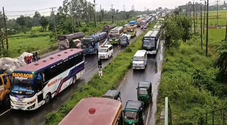 ঢাকা-টাঙ্গাইল মহাসড়কে ৪৭ কি.মি. যানজট