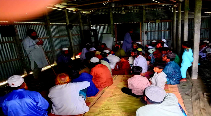 মধ্যপ্রাচ্যের সাথে মিল রেখে জামালপুরে  ২০ গ্রামে ঈদ  পালিত