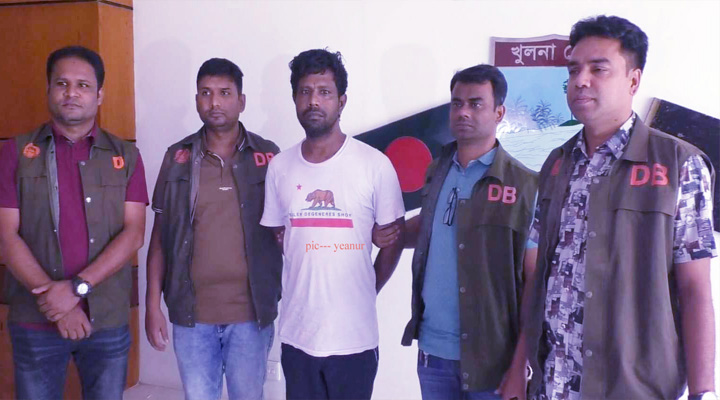 যশোরে শীর্ষ সন্ত্রাসী কামরুল গ্রেপ্তার