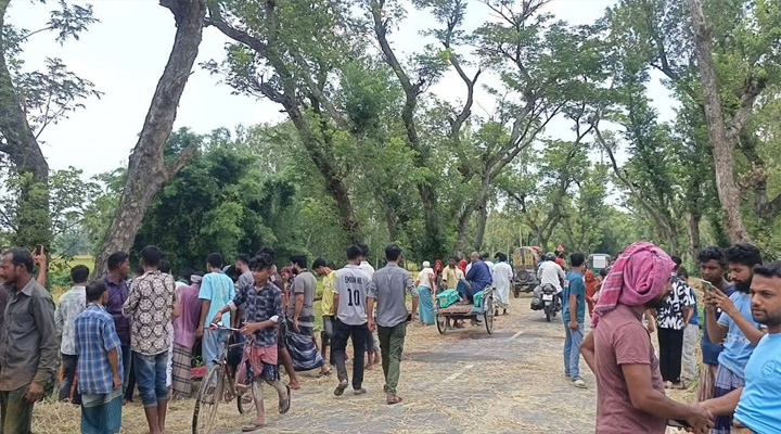 ঈদের আনন্দযাত্রা হলো শেষযাত্রা, প্রাণ গেলো ভগ্নিপতি-শ্যালকের,আহত বোন