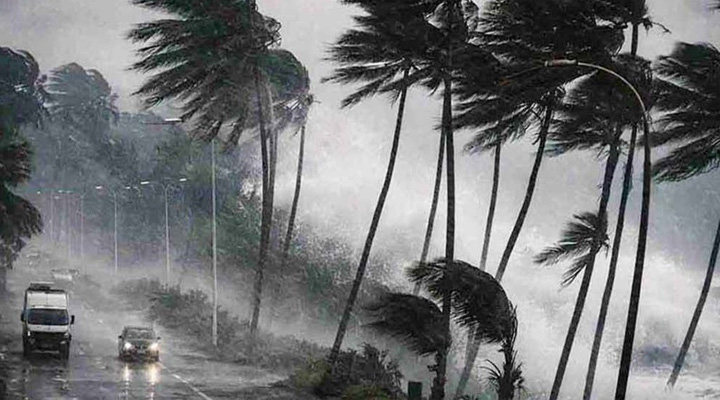 রাতের মধ্যে ঝড় হওয়ার সম্ভবনা যেসব জায়গায়