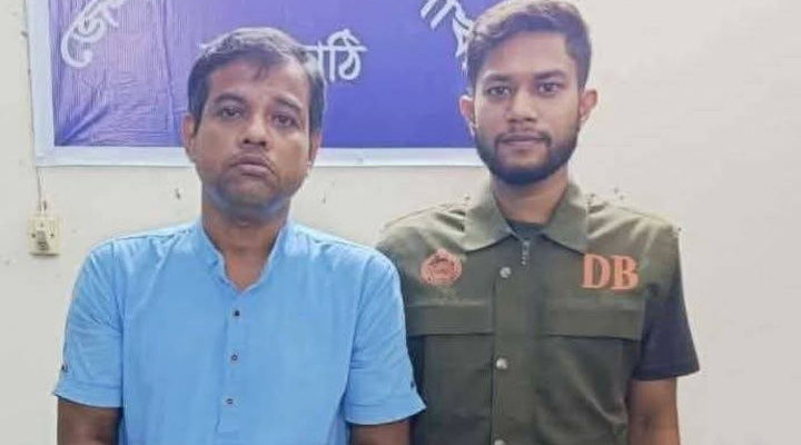 ইয়াবাসহ কালী মন্দিরের পুরোহিত সুমন চক্রবর্তী আটক