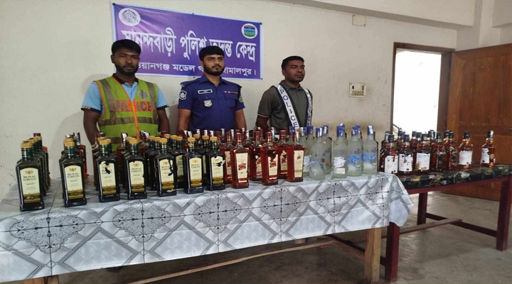 জামালপুরে ১১০ বোতল ভারতীয় মদ উদ্ধার