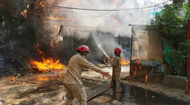 দিল্লির হোটেল আগুনে প্রাণ গেল বাংলাদেশি নারীর