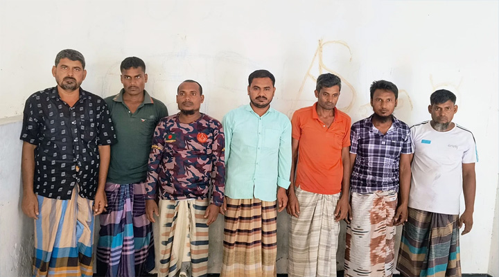 পুশইনে বিএসএফকে সহায়তা করা ৭ বাংলাদেশি আটক