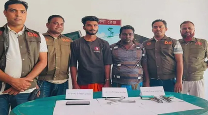 শার্শায় পিস্তল ম্যাগজিনসহ দুই কারবারি আটক