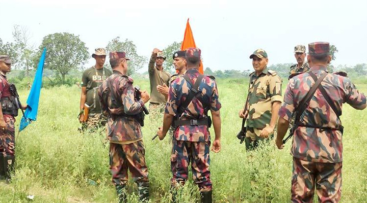 ‘এক পাও সরবো না এখান থেকে’ বিএসএফকে বিজিবির কড়া হুঁশিয়ারি