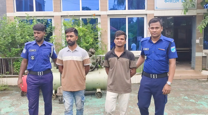 রূপগঞ্জে লুণ্ঠিত আংশিক মালামাল উদ্ধার