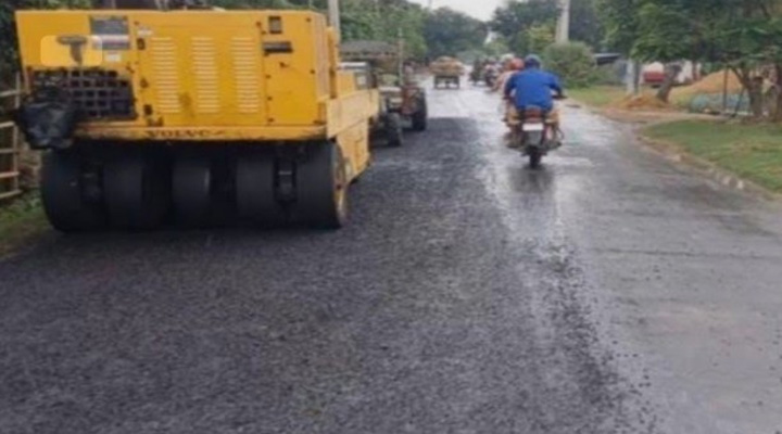 তানোরে রাস্তা সংস্কারে ধীরগতি, জনদুর্ভোগ চরমে