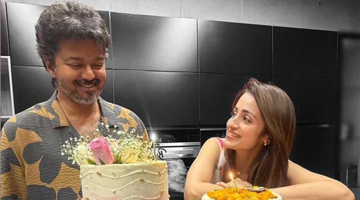 বিচ্ছেদ গুঞ্জন উড়িয়ে জন্মদিনে বিজয়কে রোমান্টিক শুভেচ্ছাবার্তা তৃষার