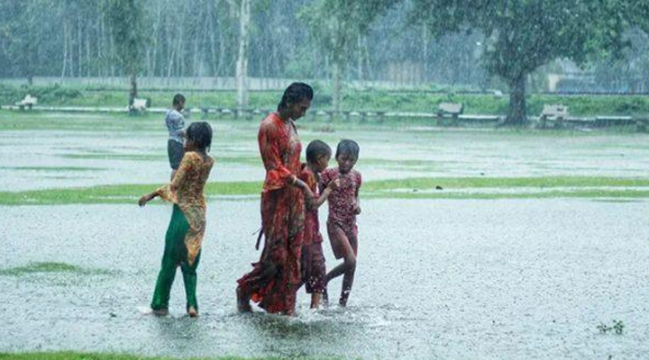 বৃষ্টিতে ভিজলেই সর্দি-জ্বরের ভয়, যা করবেন