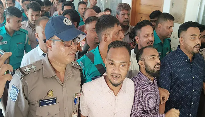 এমসি কলেজে তরুণী ধর্ষণ: মৃত্যুদণ্ড ১ ও যাবজ্জীবন ৩