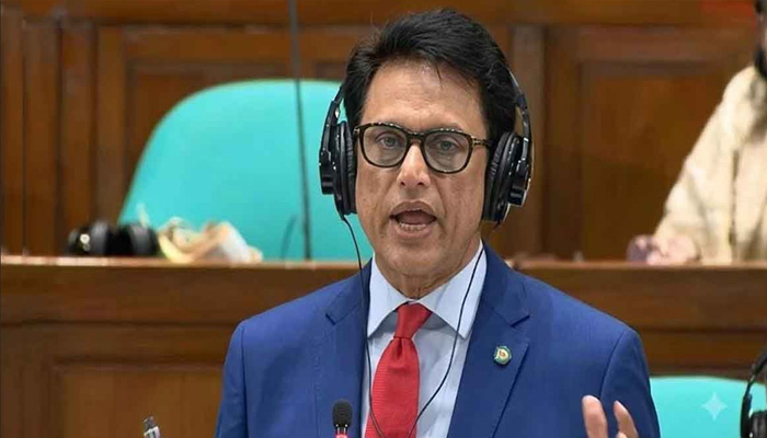 বিক্ষুব্ধ এইচএসসি পরীক্ষার্থীদের যে আশ্বাস শিক্ষামন্ত্রীর
