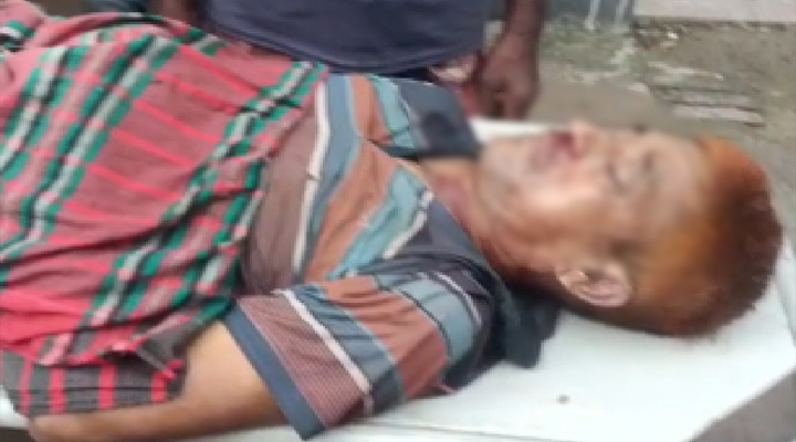 নিয়ামতপুরে গরুবোঝাই ভটভটি উল্টে নিহত ১, আহত ৫