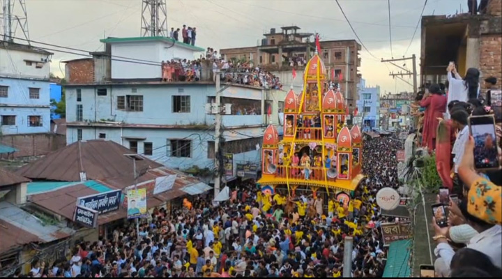 উল্টো টানে শেষ হলো ধামরাইয়ের ঐতিহ্যবাহী রথযাত্রা