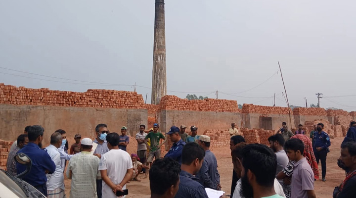 পলাশে ৫ ইটভাটাকে জরিমানা