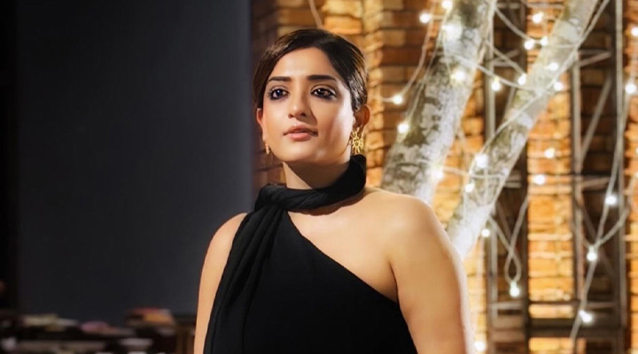 সিঙ্গেল মাদারের প্রসঙ্গ তুলে বিচ্ছেদের ইঙ্গিত