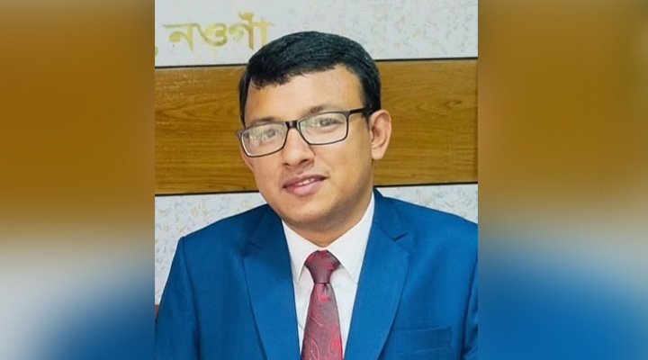 নওগাঁর  পত্নীতলায় ইউএনও কে বদলিজনিত বিদায় সংবর্ধনা