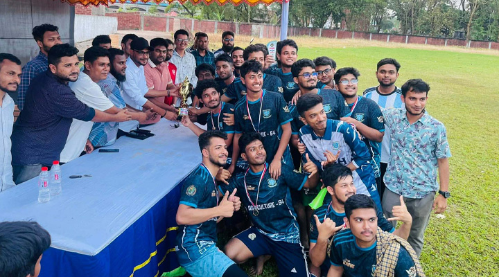 ভেটেরিনারি অনুষদকে হারিয়ে বাকৃবির কৃষি অনুষদের শিরোপা অর্জন