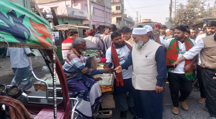 গোদাগাড়ীতে দাড়িপাল্লায় ভোট চেয়ে গণসংযোগ