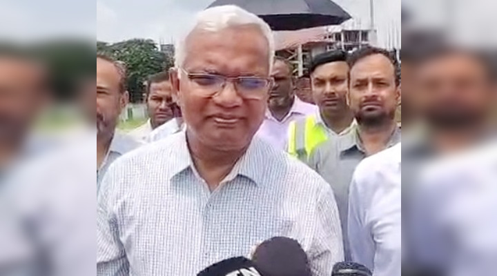 সাহস থাকলে শেখ হাসিনা দেশে ফিরে আদালতে আত্মসমর্পণ করুক: সমাজকল্যাণ মন্ত্রী