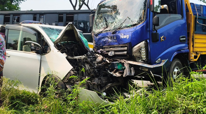 বড়াইগ্রামে ট্রাক-মাইক্রোবাস  সংঘর্ষে ২ শিশু নিহত, আহত ৩