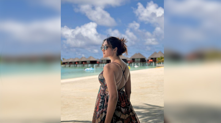 মালদ্বীপে অন্য রূপে কেয়া পায়েল