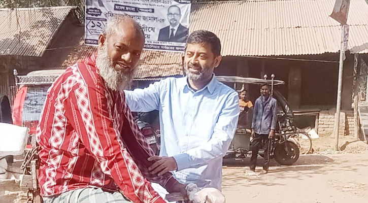 শেষ মুহূর্তে গণসংযোগে ব্যস্ত  স্বতন্ত্র প্রার্থী