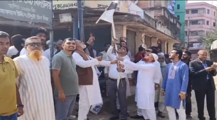 ভালুকায় নির্বাচনী ব্যানার-পোস্টার অপসারণ