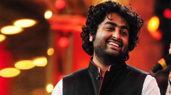 ‘হ্যালো নেতা-মন্ত্রী, নিজেদের ভগবান ভাবছেন?’