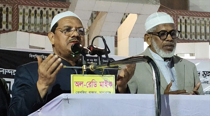 বিদেশি তাঁবেদারি থেকে দেশকে মুক্ত করার সুযোগ এসেছে:  চরমোনাই পীর