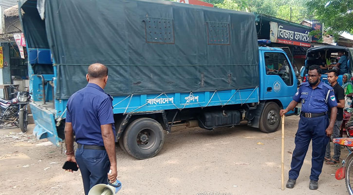 মাগুরার শ্রীপুরে দুই গ্রামবাসীর সংঘর্ষে ৩ জন আহত, দোকান ও বাড়িঘর ভাঙচুর