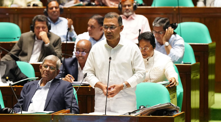 প্রশাসনিক কার্যক্রমে দক্ষতা, স্বচ্ছতা ও জবাবদিহিতা নিশ্চিতে গুরুত্বারোপ প্রধানমন্ত্রীর