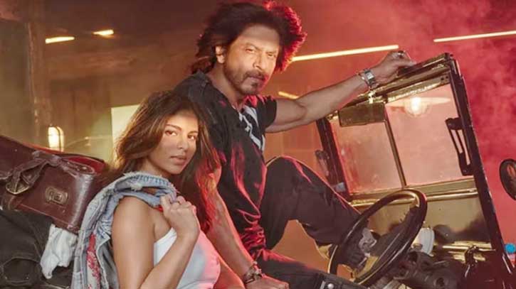 সুহানাকে ‘অ্যাকশন’ শেখাচ্ছেন শাহরুখ