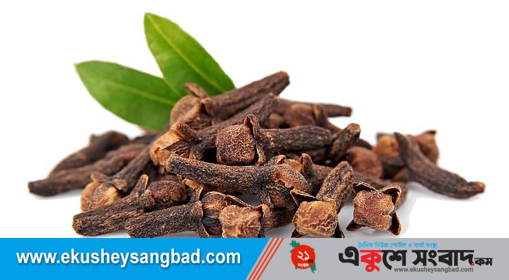 Yalangoch etuk ayollarning retro fotosuratlari